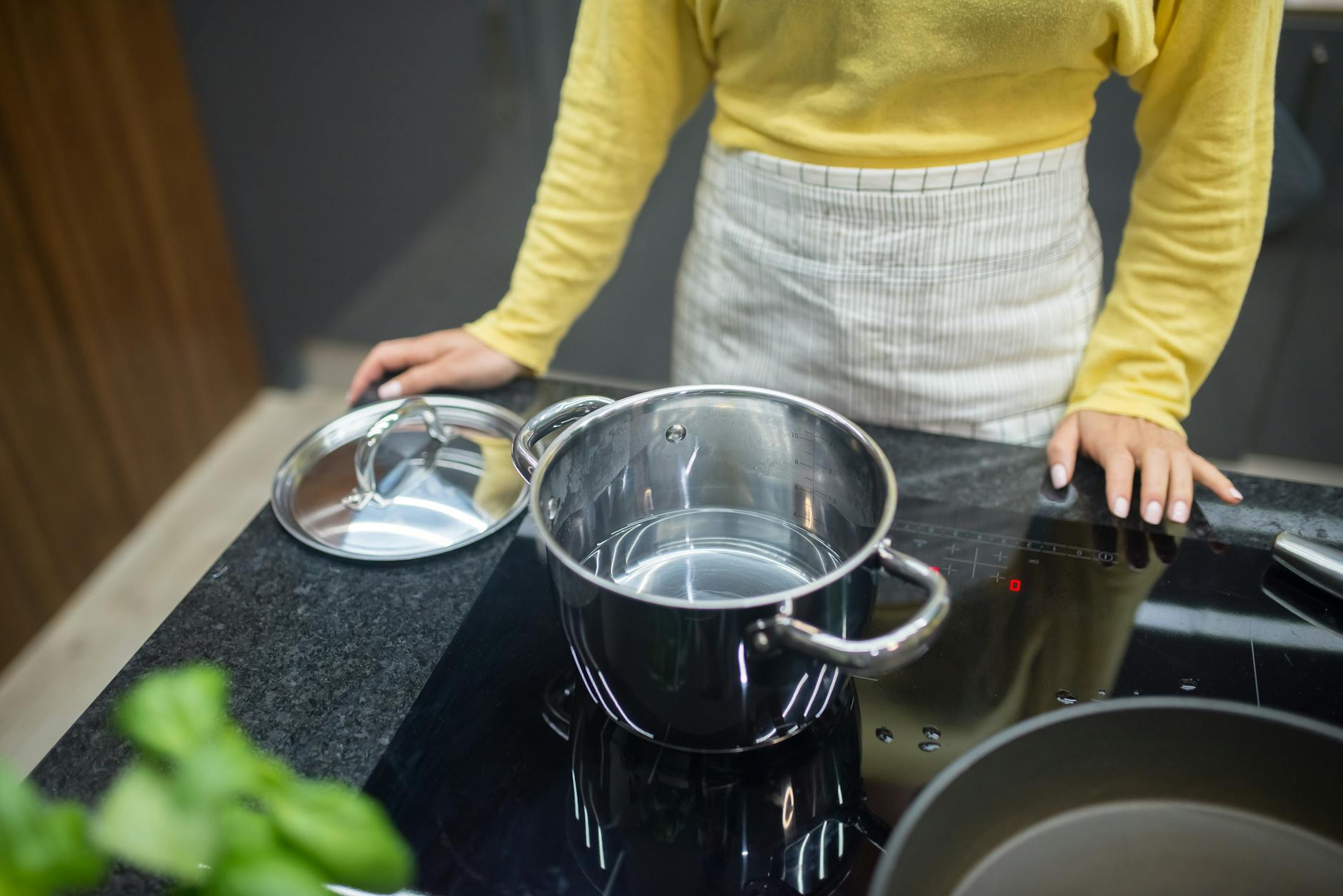 Limpar cooktop não precisa ser um pesadelo